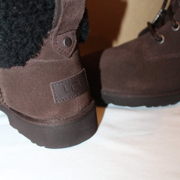 NEW UGG WOMEN'S ROMELY SUEDE SHEARLING CUFF LINED ANKLE BOOTS - Picture 6 of 8
